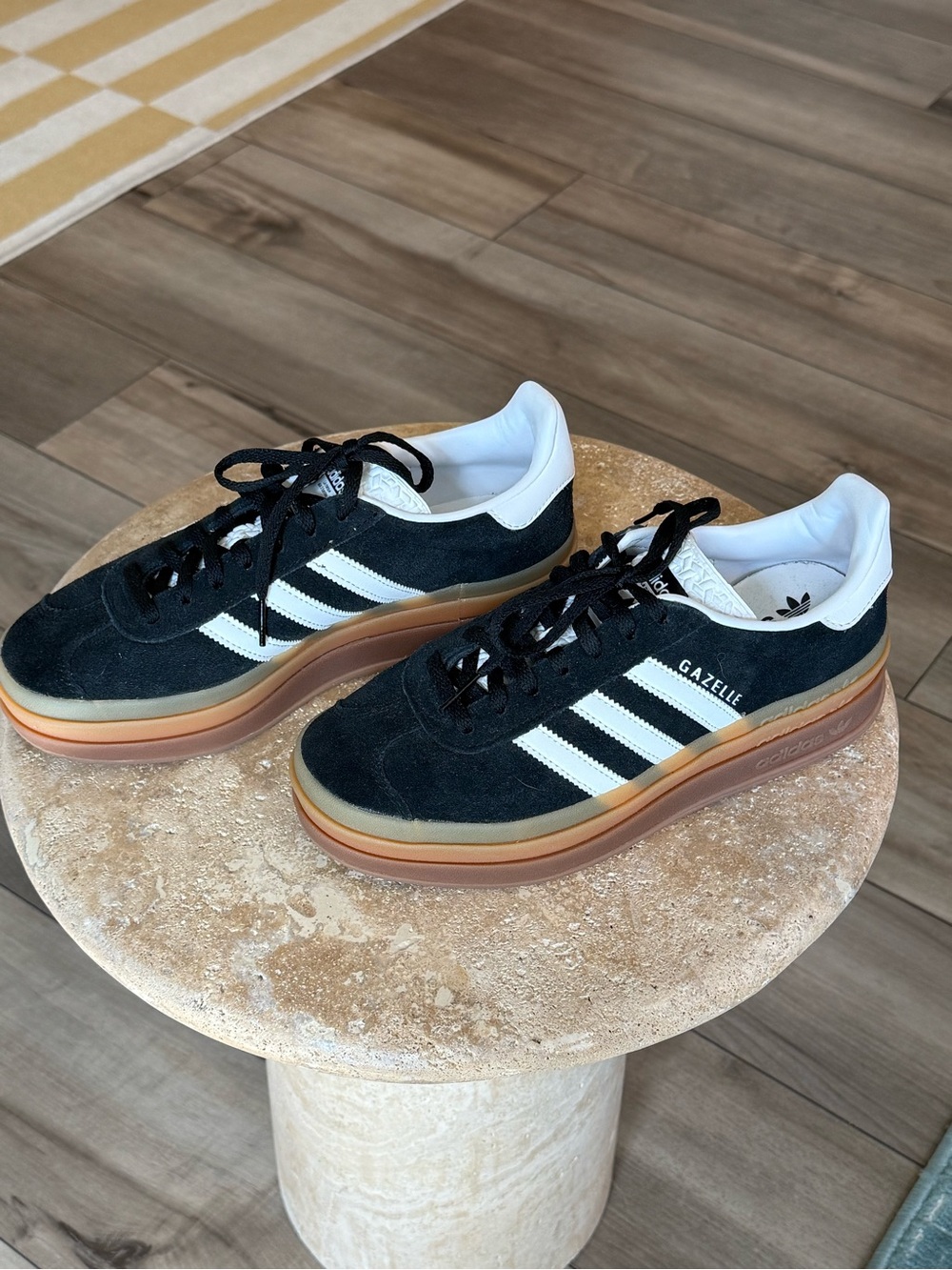NEW Adidas Gazelle Bold - Picture 3 of 5